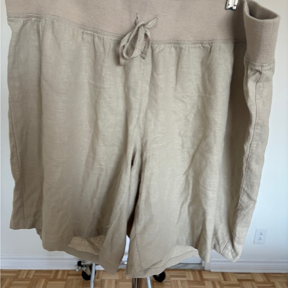 Two for one!!!!  Plus Size Denim Bermuda shorts and Beige Linen shorts - Picture 7 of 10